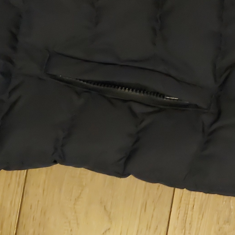 Vest - Picture 4 of 4
